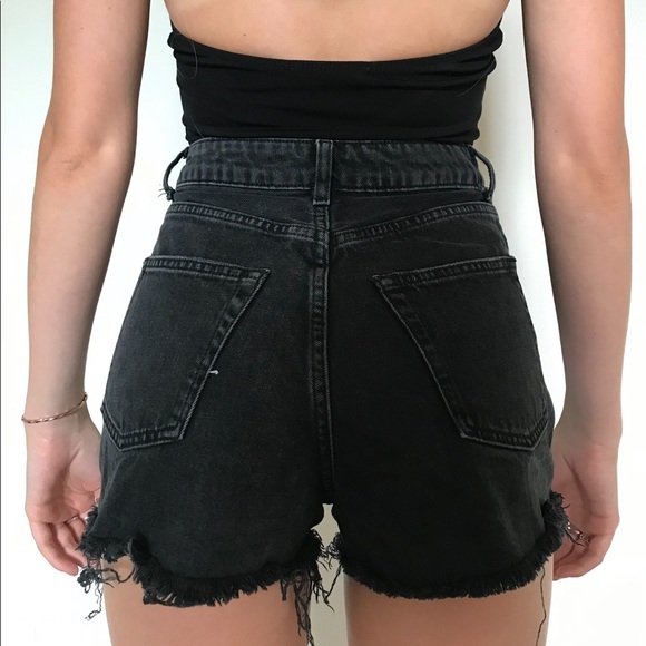 TopShop Moto mom jean short distressed - Picture 3 of 6